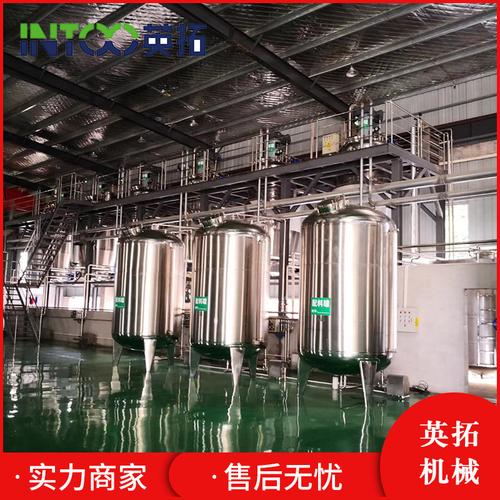 塑料瓶装全自动果汁饮料灌装机在果醋与芒果汁生产线中的关键作用